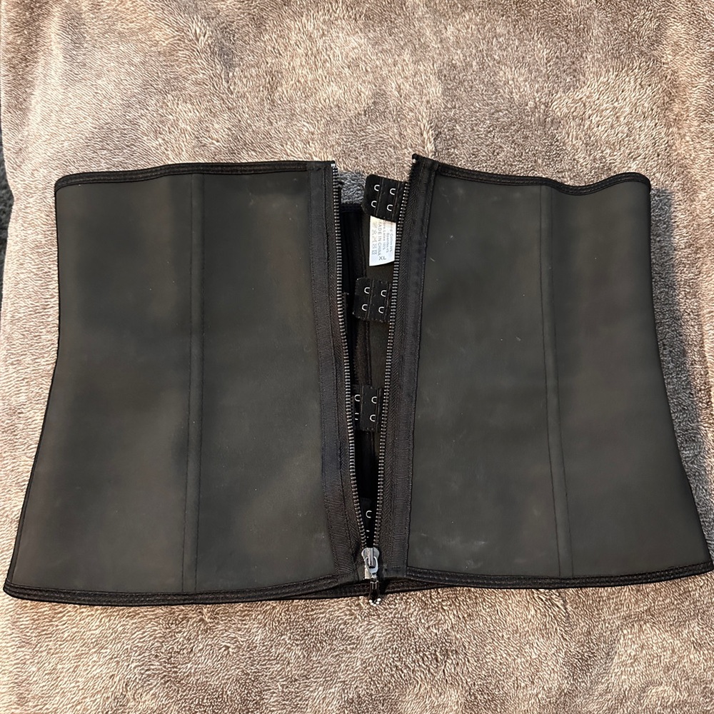 Latex corset waist trainer